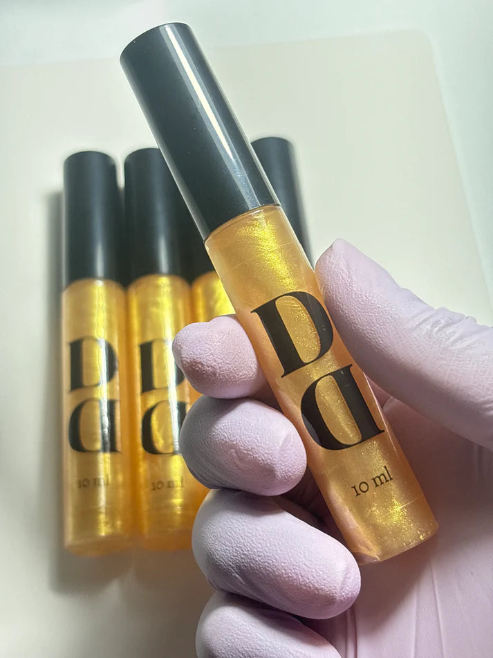 Bombshell wand lacquer