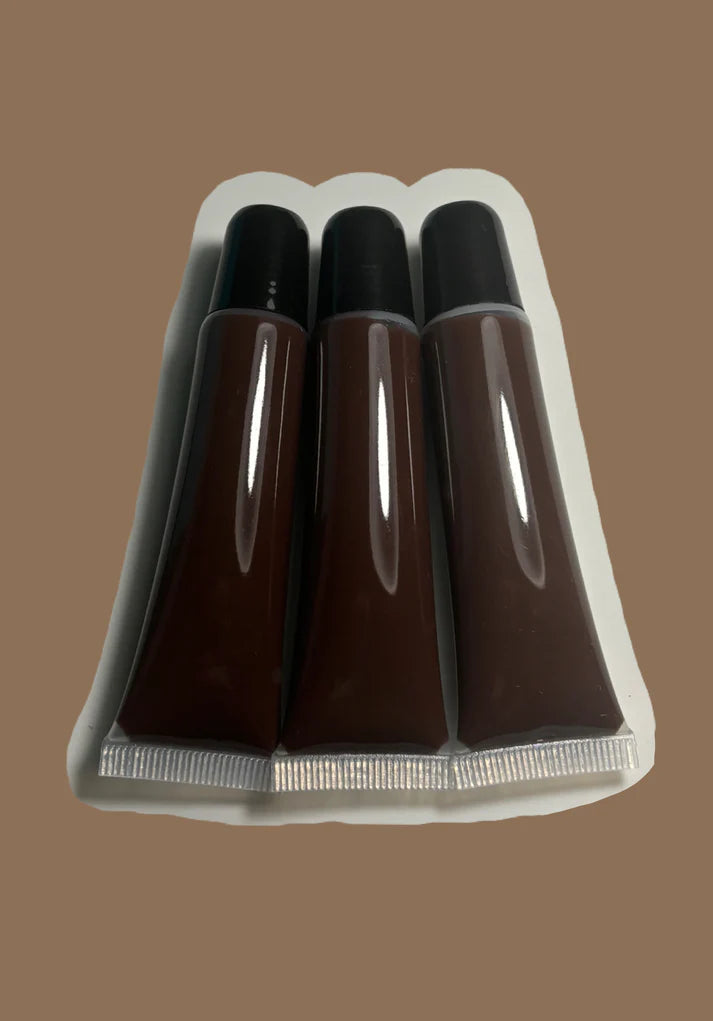 I Tiramisu tinted squeeze lacquer