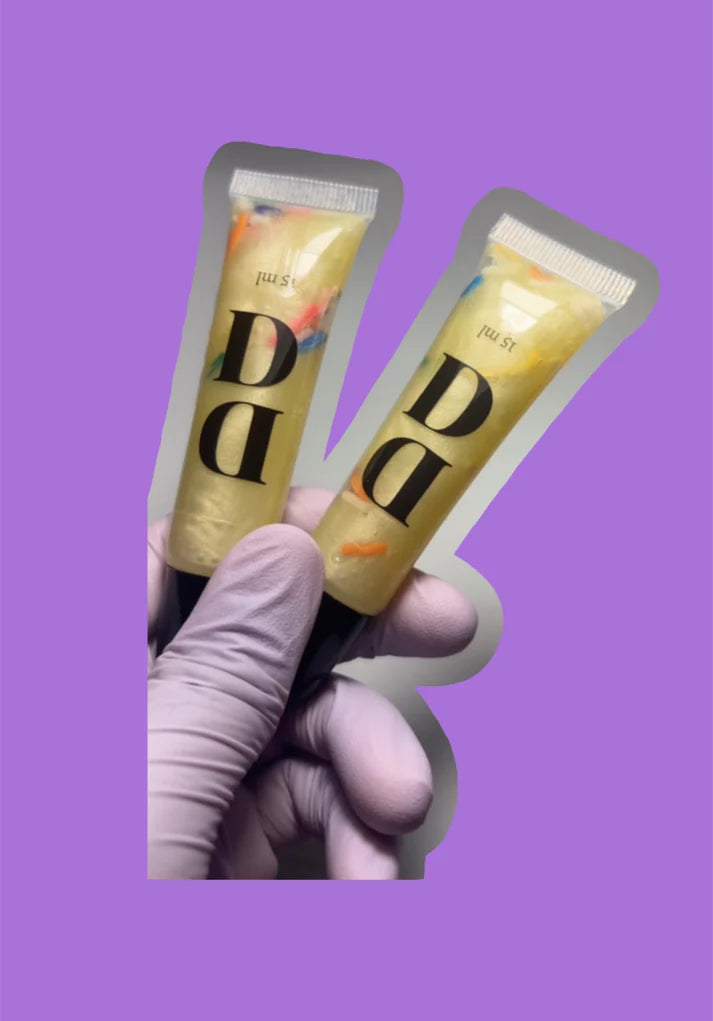 Forget Me Not squeeze lacquer