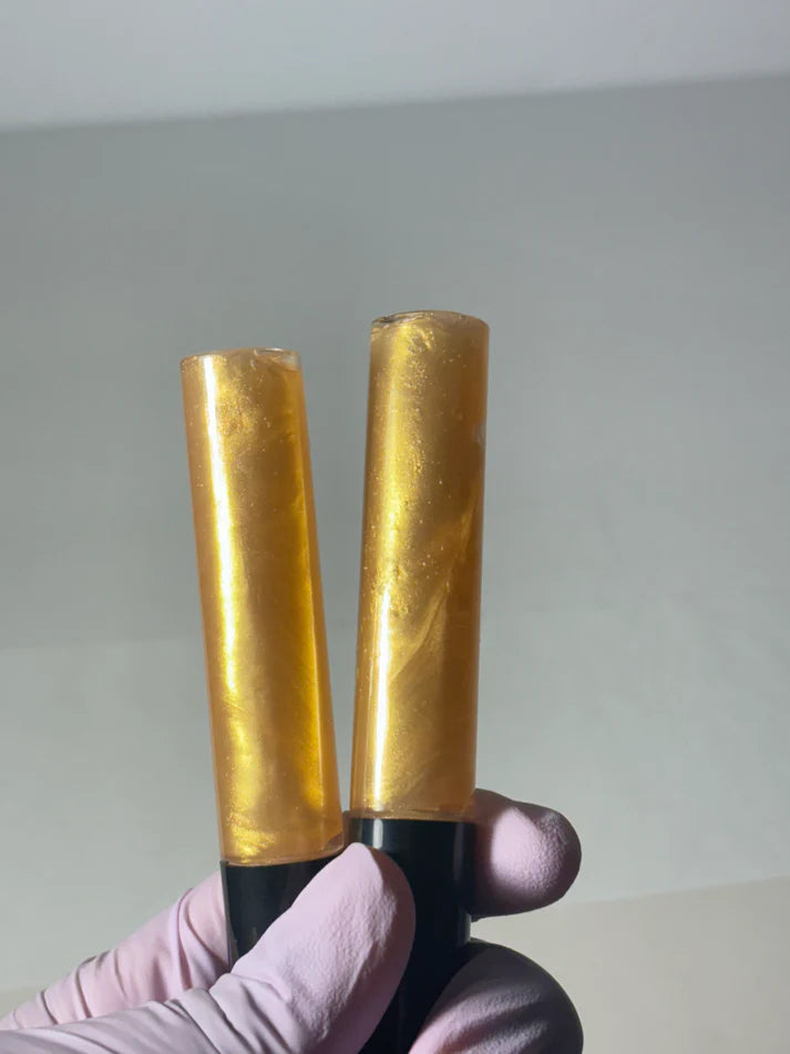 Bombshell wand lacquer